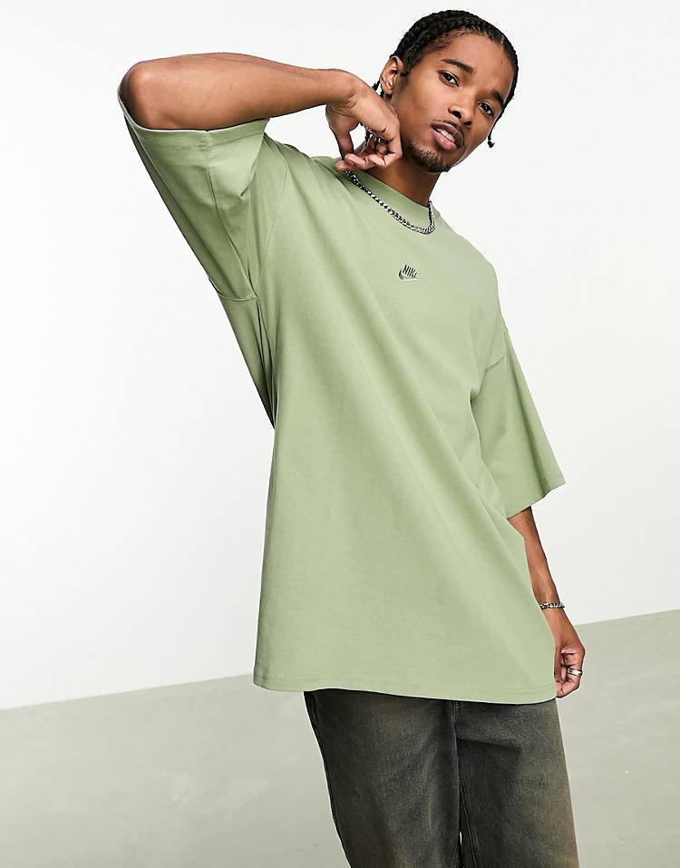 Nike OS Premium Essential Sust t-shirt in khaki